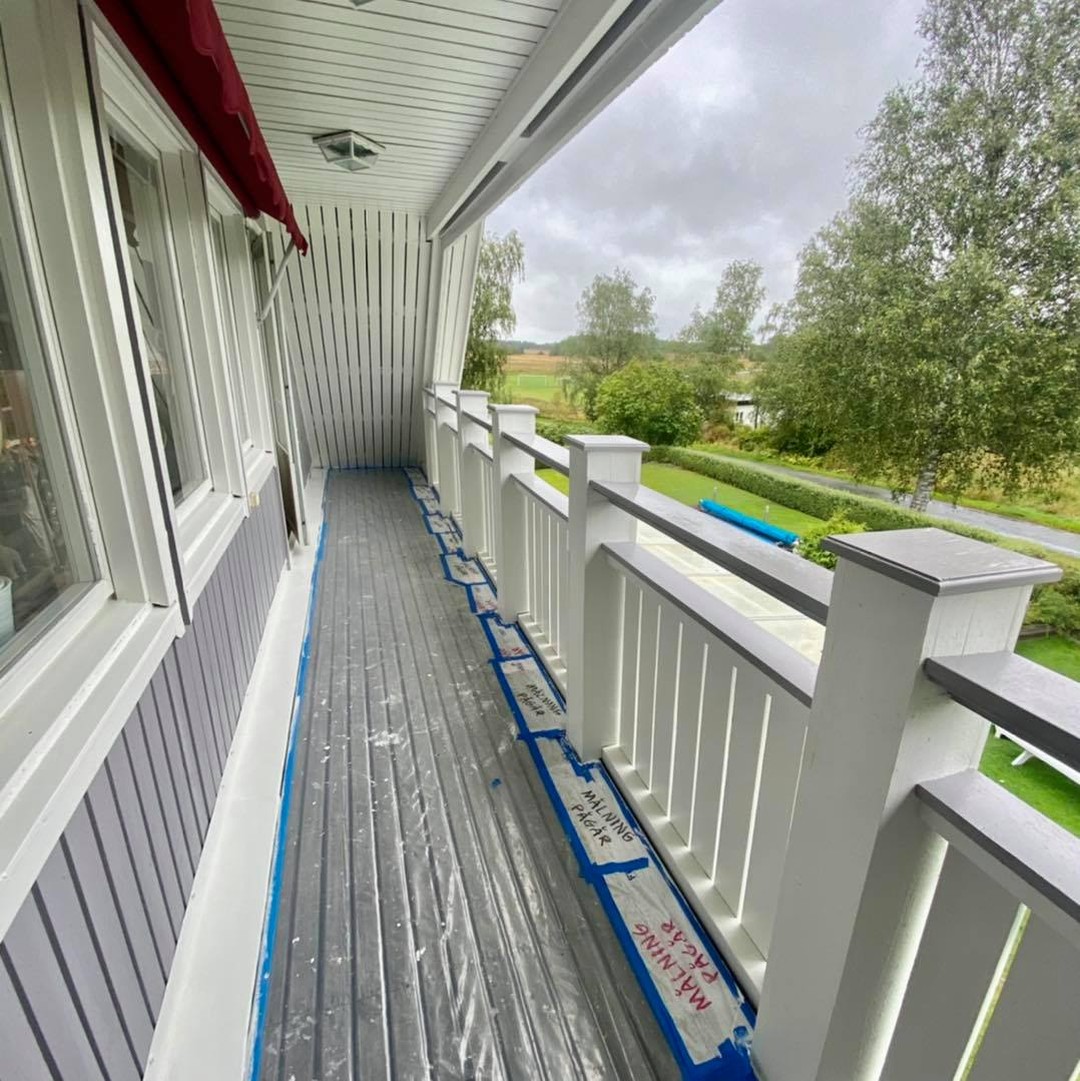 Utvändig målning av villa med garage i Örebro – bild 7