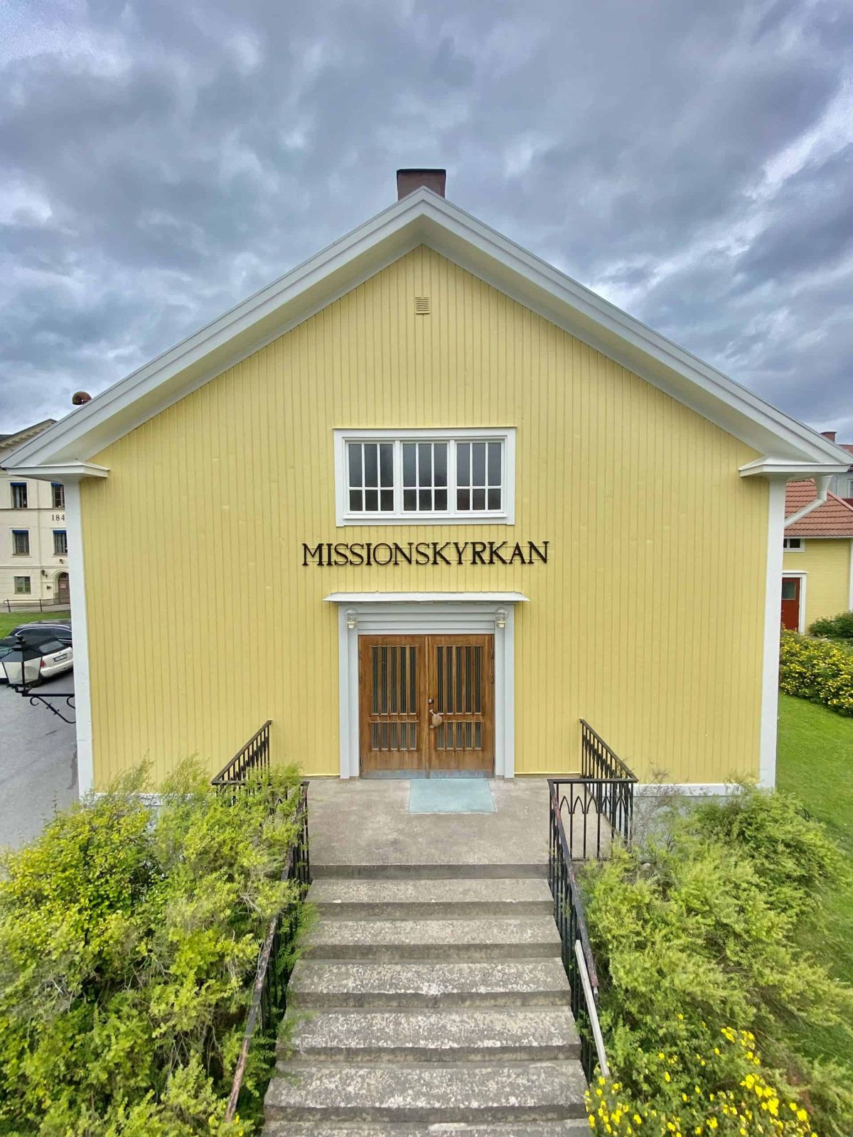 Målning av kyrka i Nora – utfört av EBL Måleri