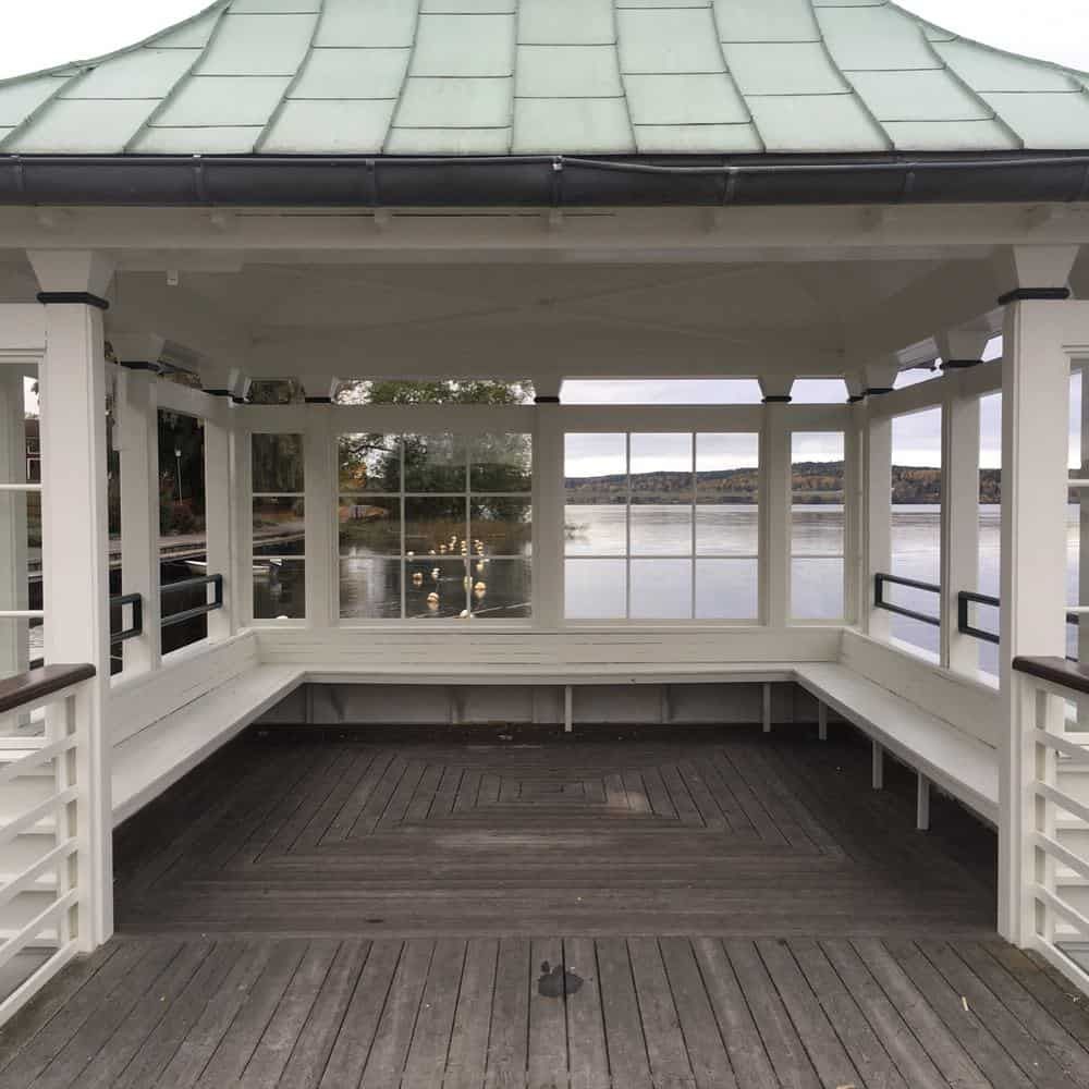 Målning av paviljongen vid Nora strandpromenad – bild 6