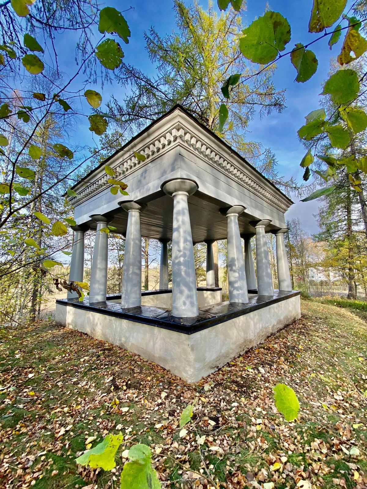 Målning av Wilhelmina-templet i Lindesberg – bild 3