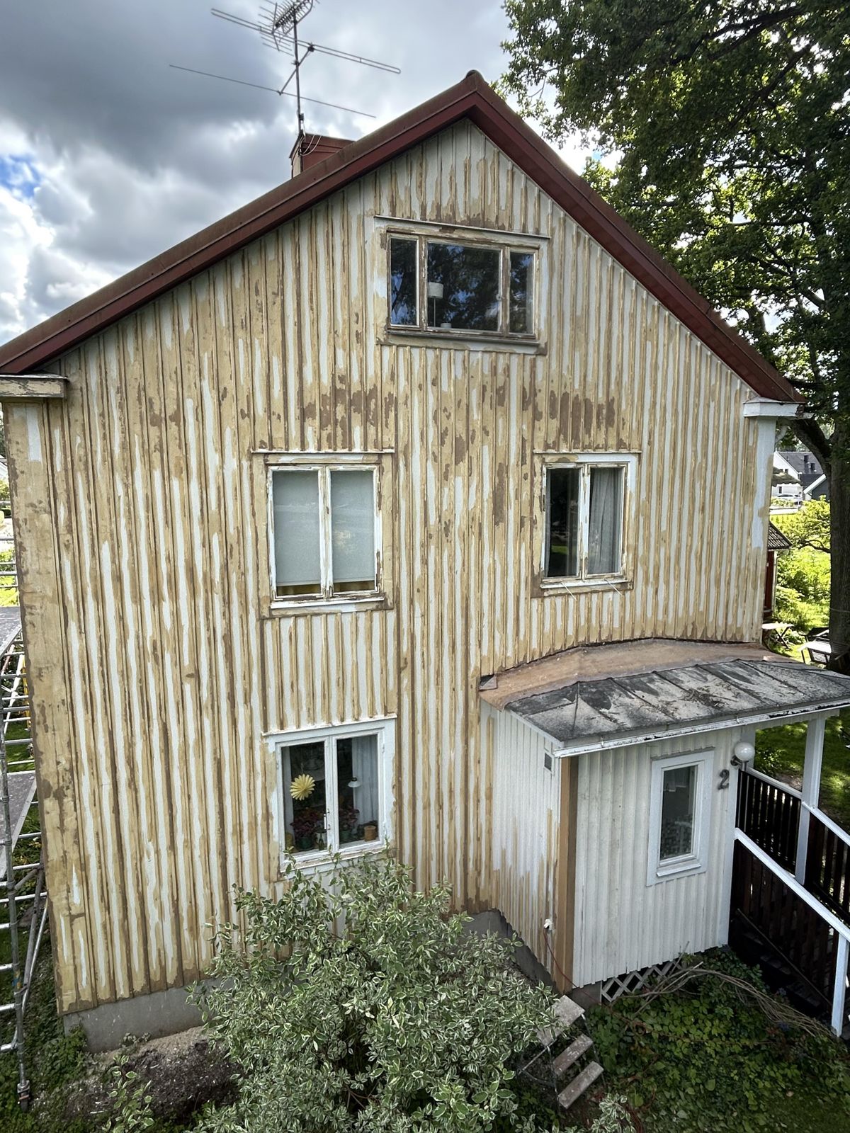 Utvändig målning av villa i Adolfsberg, Örebro – bild 11
