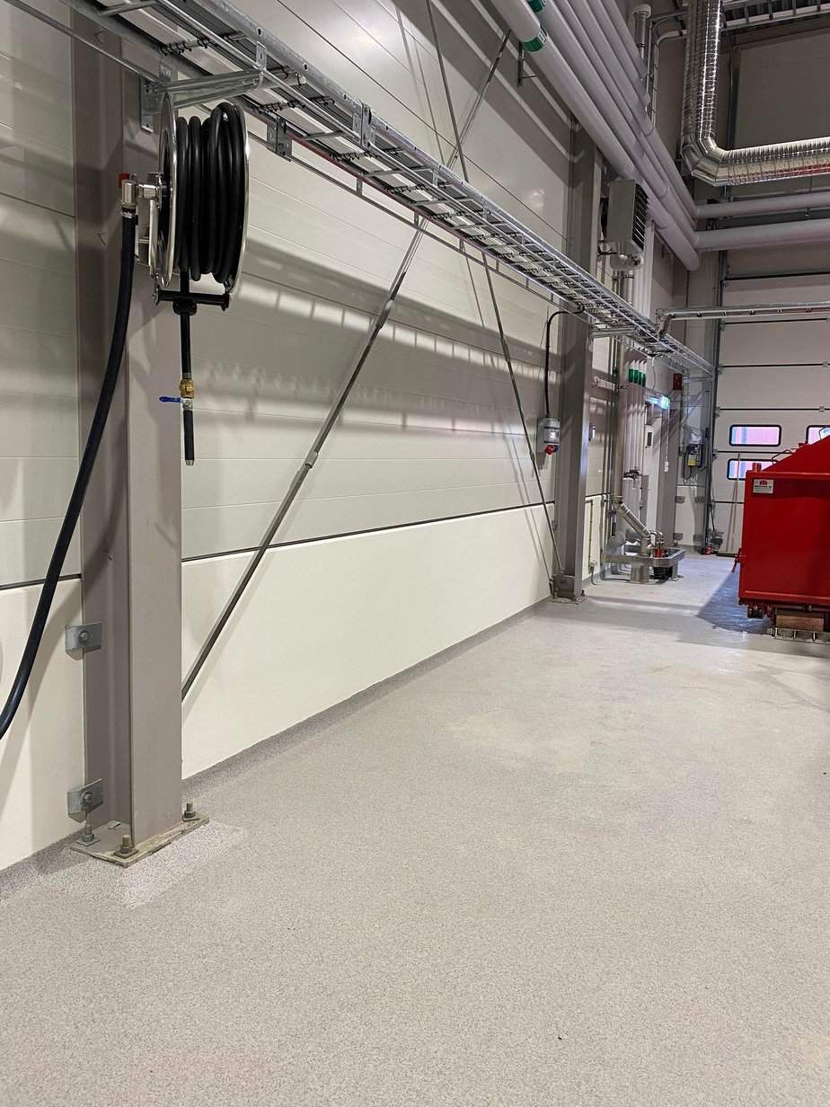Industrimålning av reningsverket i Nora – bild 41