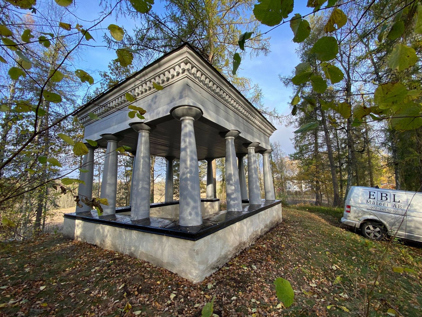 Målning av Wilhelmina-templet i Lindesberg – bild 5