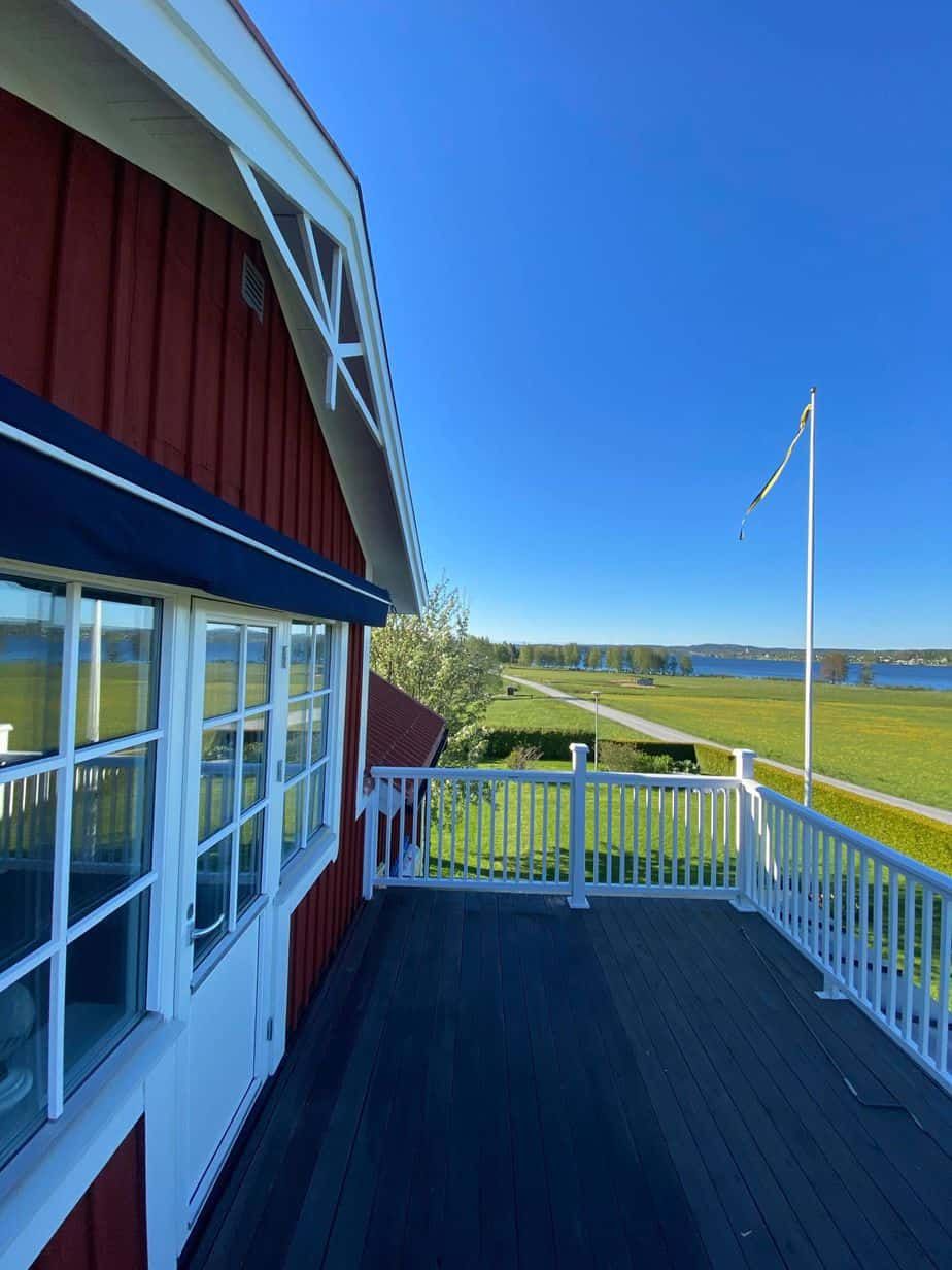 Villa målad med slamfärg – bild 3