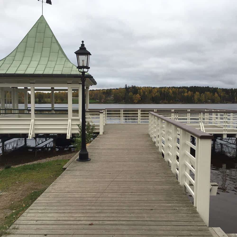 Målning av paviljongen vid Nora strandpromenad – bild 4
