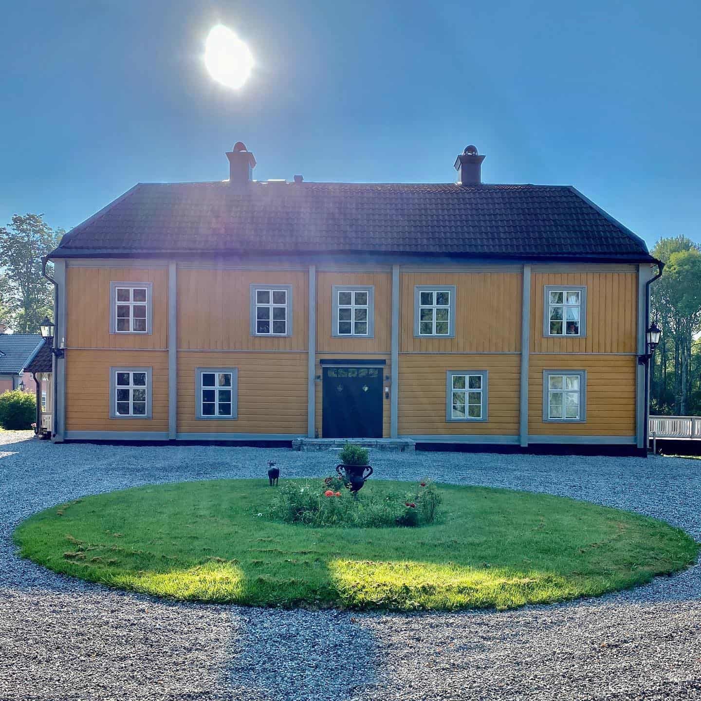 Måleri av herrgård i Lindesberg – utfört av EBL Måleri