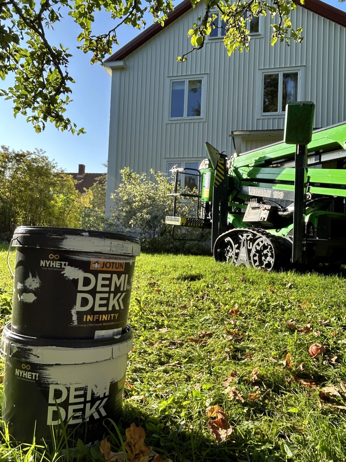 Utvändig målning av villa i Adolfsberg, Örebro – bild 15